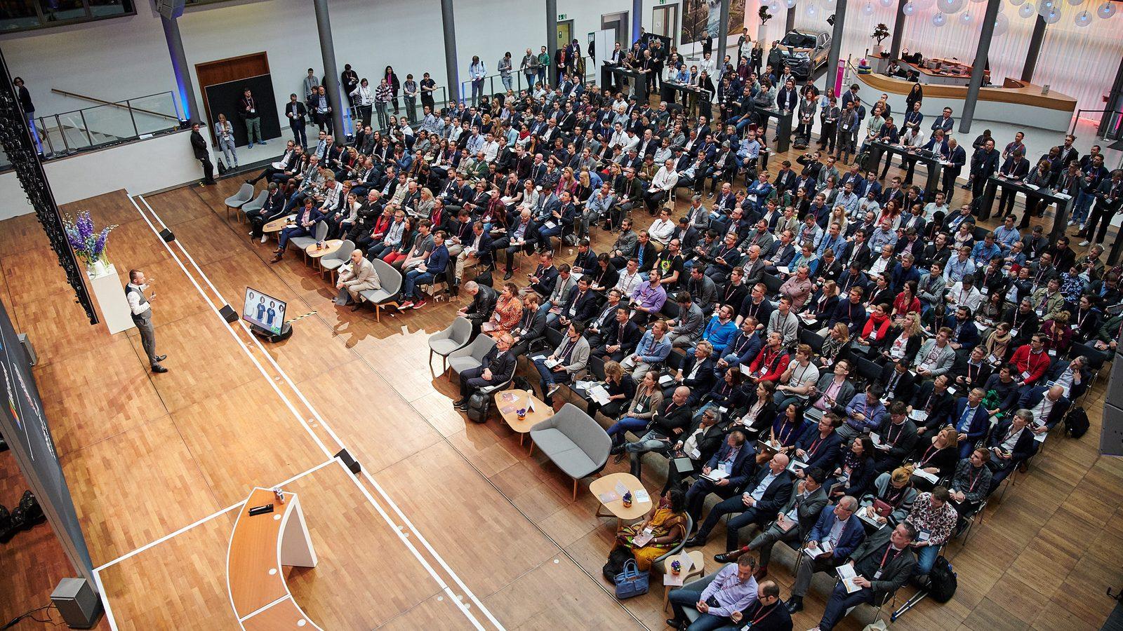 Publikum der Rise of AI Conference